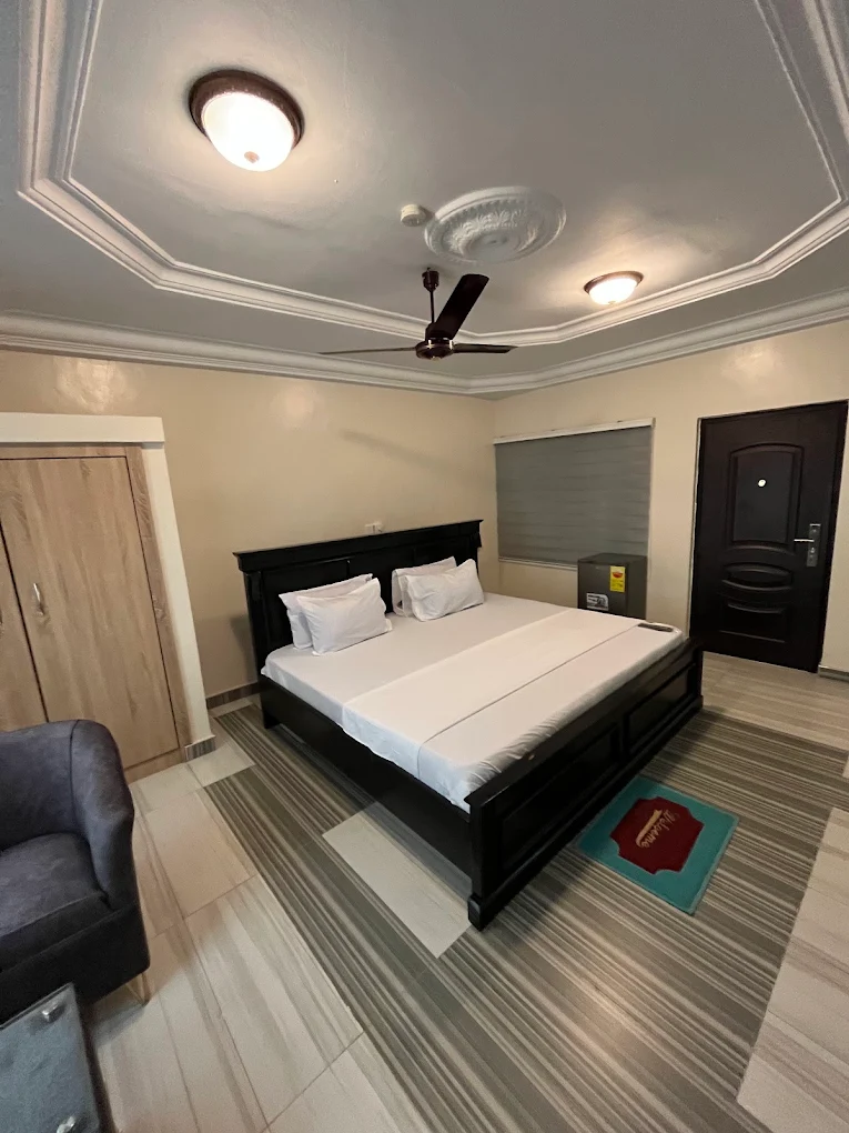 Comfort room
